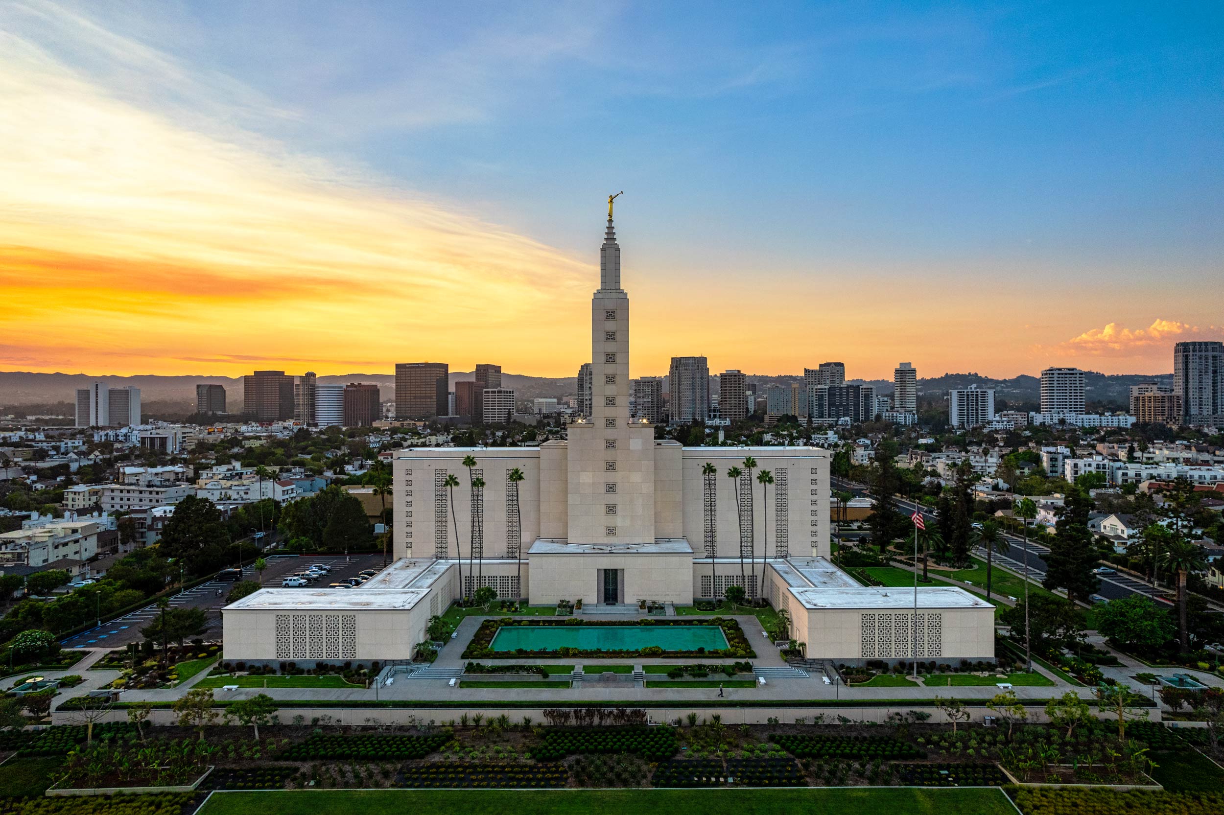 Los-Angeles-Temple-Of-The-Church-Of-Jesus-Christ-Of-Latter-Day-Saints_0120