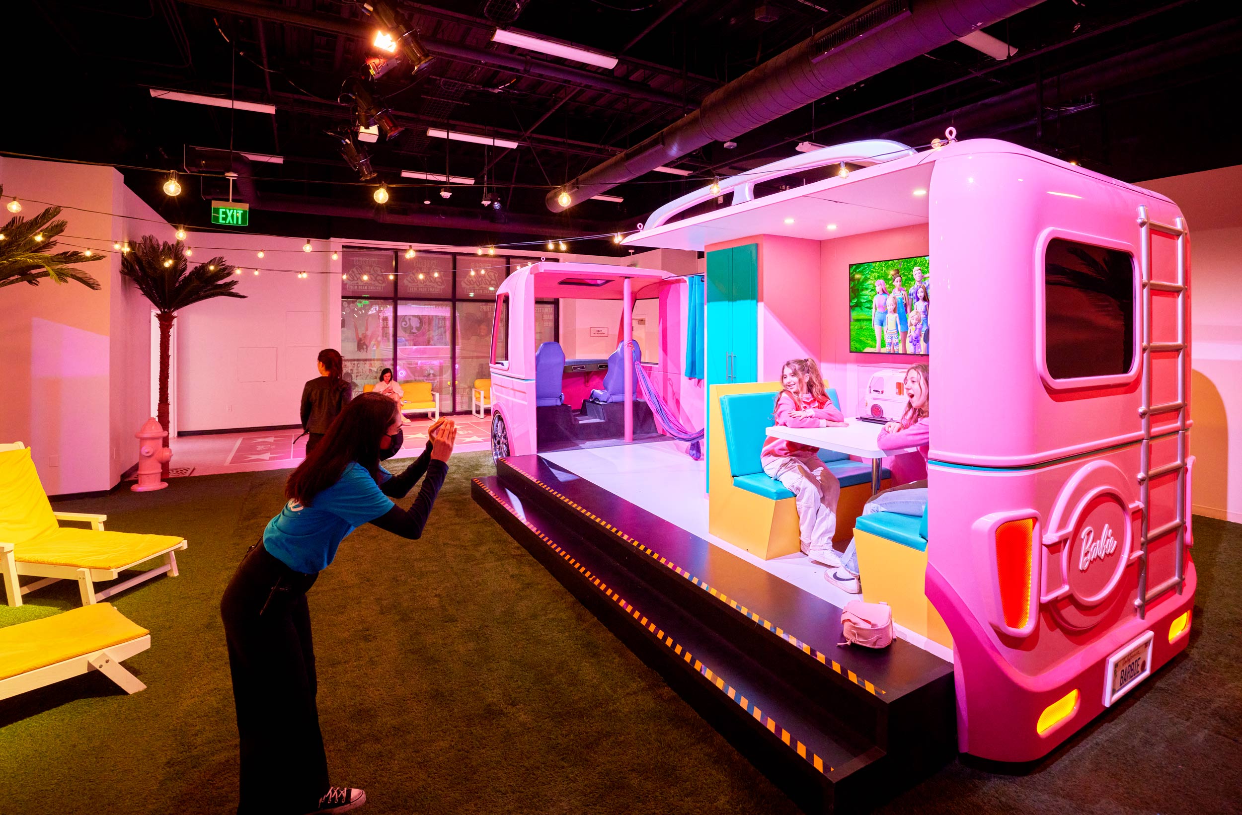 WORLD_OF_BARBIE_APRIL_2023_28058